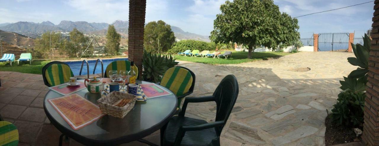 Nerja Paradise Rentals - Villa Los Girasoles Esterno foto